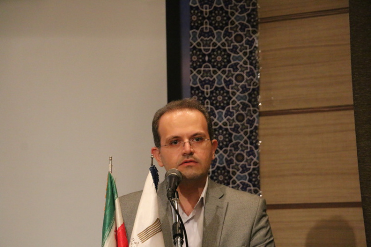 دکتر احمدی: همه مراکز علمی کاربردی در مسیر ارائه مهارت به دانشجو حرکت می کنند.