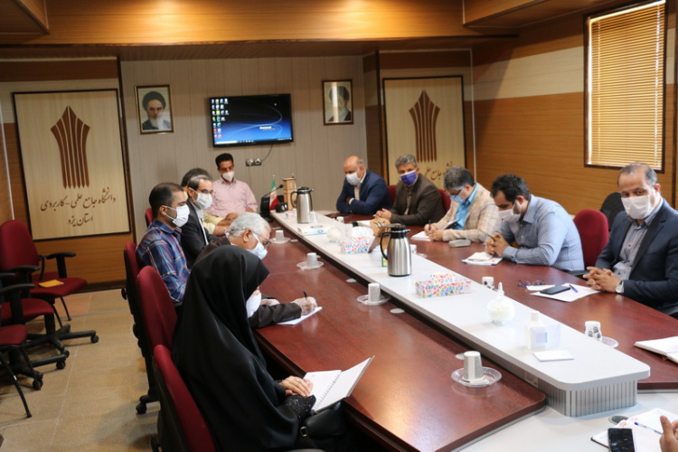 جلسه بررسی و انتخاب سامانه آموزش مجازی دانشگاه علمی کاربردی واحد استان یزد برگزار شد