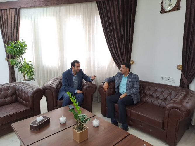 دکتر جعفری در دیدار با رئیس سازمان صمت استان یزد/ دانشگاه علمی کاربردی محل تربیت نیروی انسانی متخصص، ماهر و مهارتی به معنای واقعی کلمه است