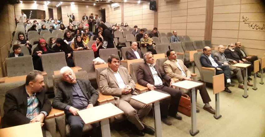 نشست هم اندیشی به مناسبت بزرگداشت هفته کتاب و کتابخوانی برگزار شد