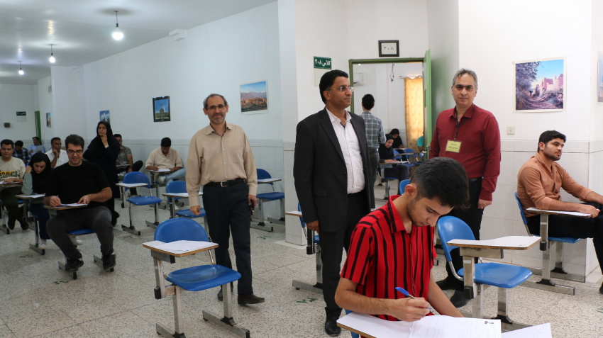 بازدید رئیس دانشگاه جامع علمی‌کاربردی استان یزد از روند برگزاری امتحانات پایان‌ترم مراکز آموزش